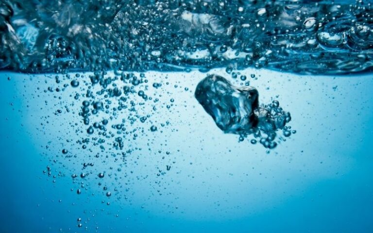 トイレのゴボゴボ音は詰まりの前兆⁉︎本格的に詰まる前に対策のススメ | 水まわりのお役立ち情報
