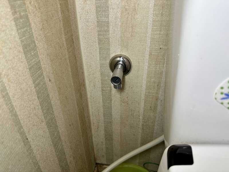 トイレの止水栓を交換