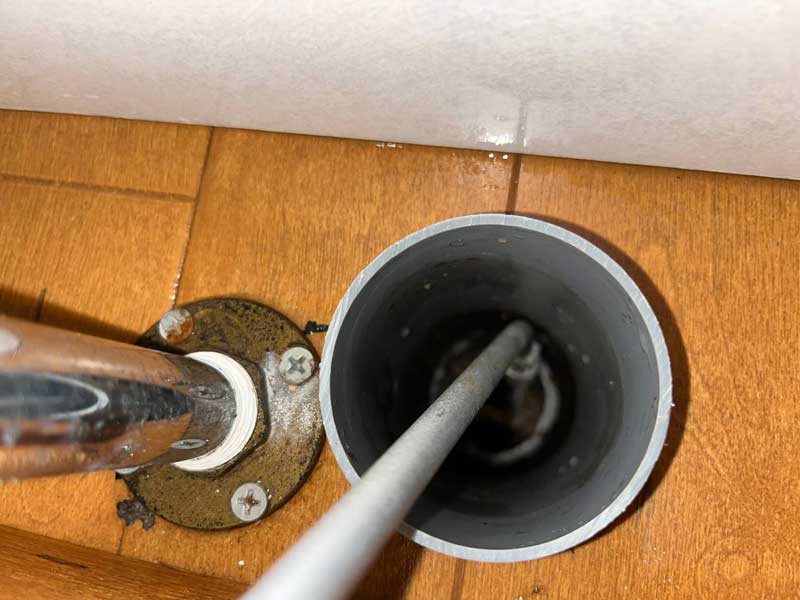 排水管の詰まりを解消する為に高圧洗浄